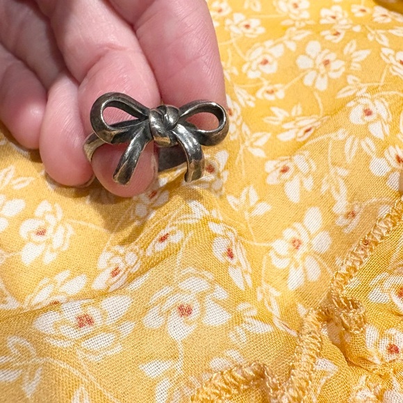 James Avery Jewelry - Retired James Avery Silver Bow Ring